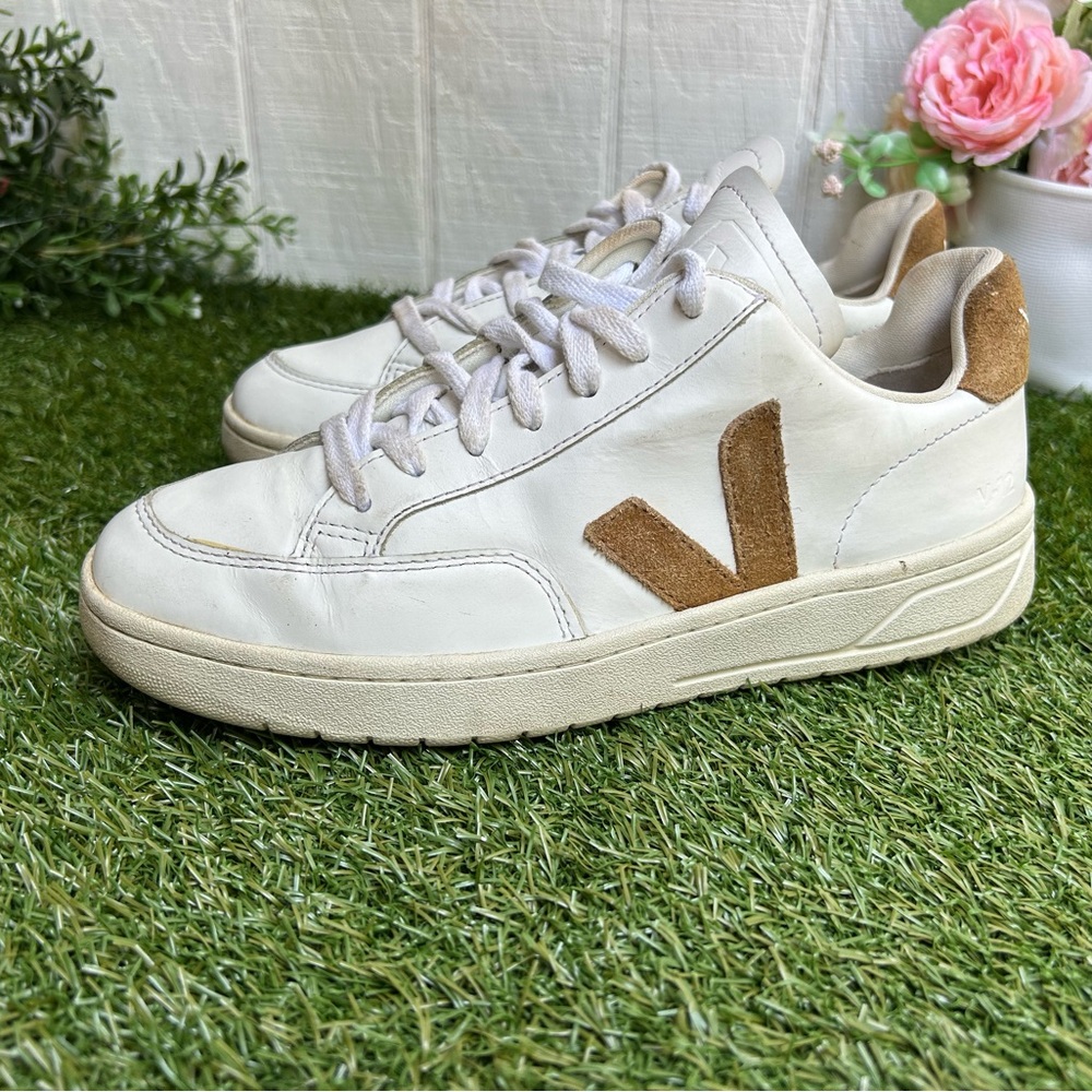VEJA V 90 SNEAKERS IN WHITE AND CAMEL LEATHER women size 8 - Picture 7 of 16